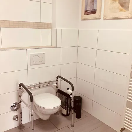 Apartment Betongold Gemuetliche, Rollstuhlgerechte, Barrierefreie Duisburg